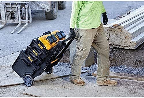 DEWALT 20V MAX* Charger, 4-Port, Rapid Charge (DCB104) , Black/Yellow - Image 5