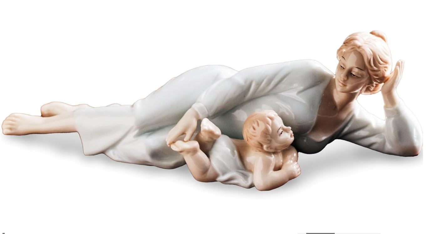 MTME Porcelain Figurines, Close to me, Memorabilia